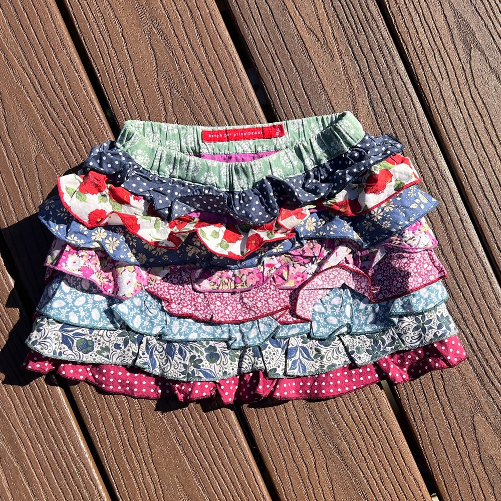 Girls layered skirt - size 3/4